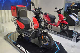 Ampere Xpress Right Front Three Quarter Ampere Xpress Right Front Three Quarter
