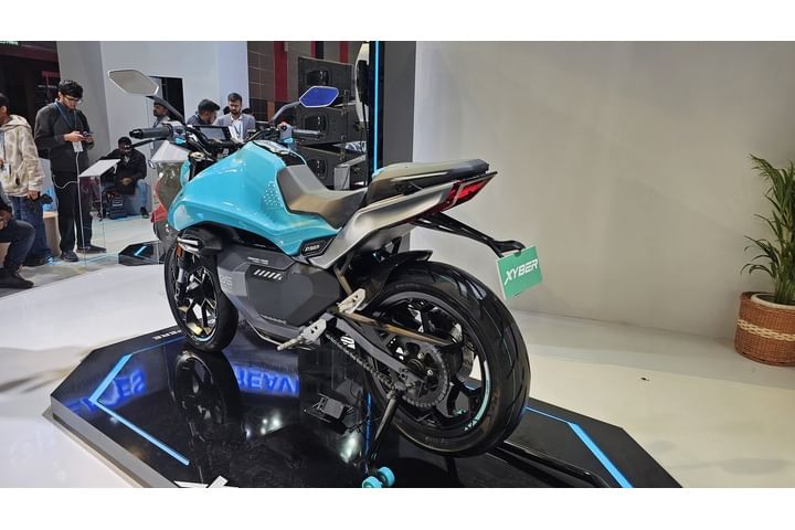 Ampere Xyber Left Rear Three Quarter