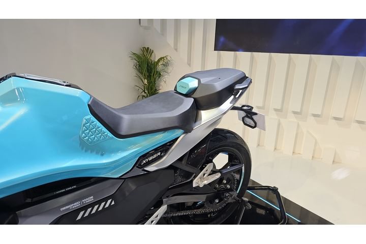 Ampere Xyber Seat