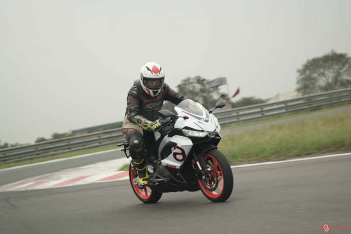 Aprilia RS 457 Riding Shot