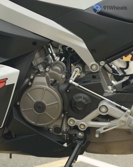 RS 457 Engine From Left
