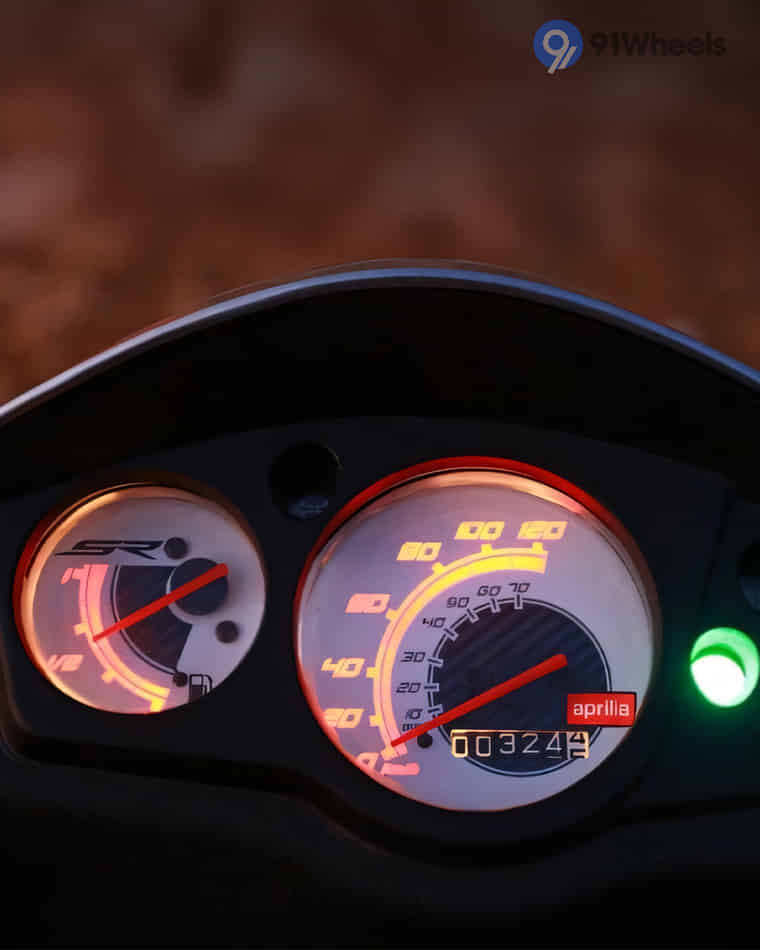 Handlebar & Console Area - 1