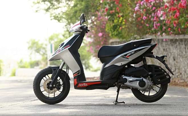 Aprilia SR 125 Left Side View