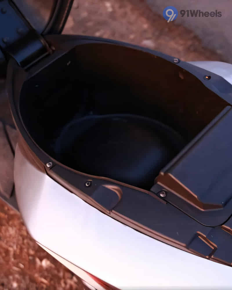 Aprilia SR 125 - Image 6