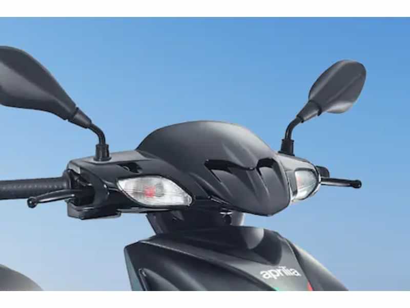 Aprilia SR 160 BS6 Front Turn Indicators Aprilia SR 160 BS6 Front Turn Indicators