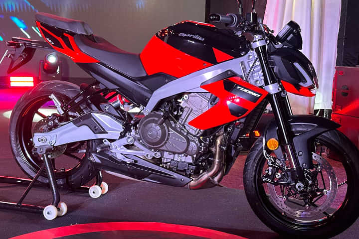 Aprilia Tuono 457 Right Side View Aprilia Tuono 457 Right Side View