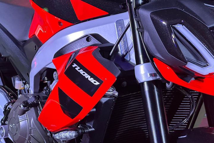Aprilia Tuono 457 Radiator