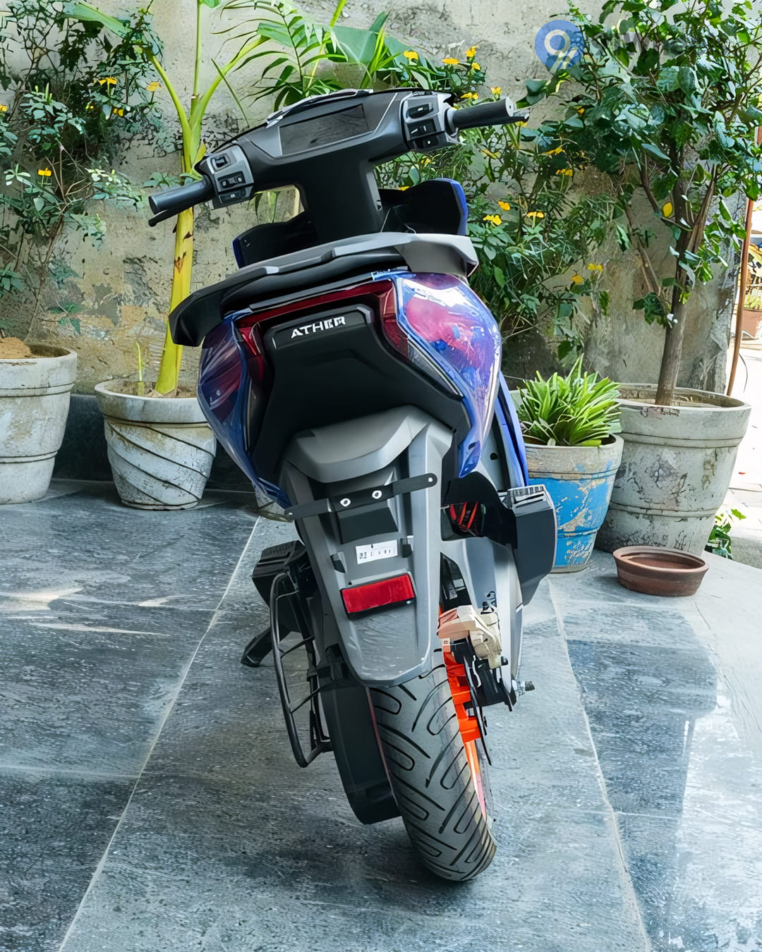 360° View Shots - 12 360° View Shots - 12