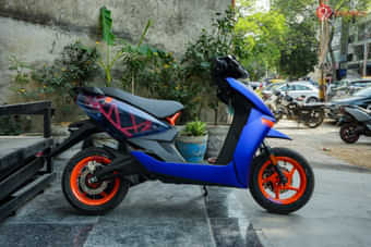 Ather 450 Apex Right Side View Ather 450 Apex Right Side View