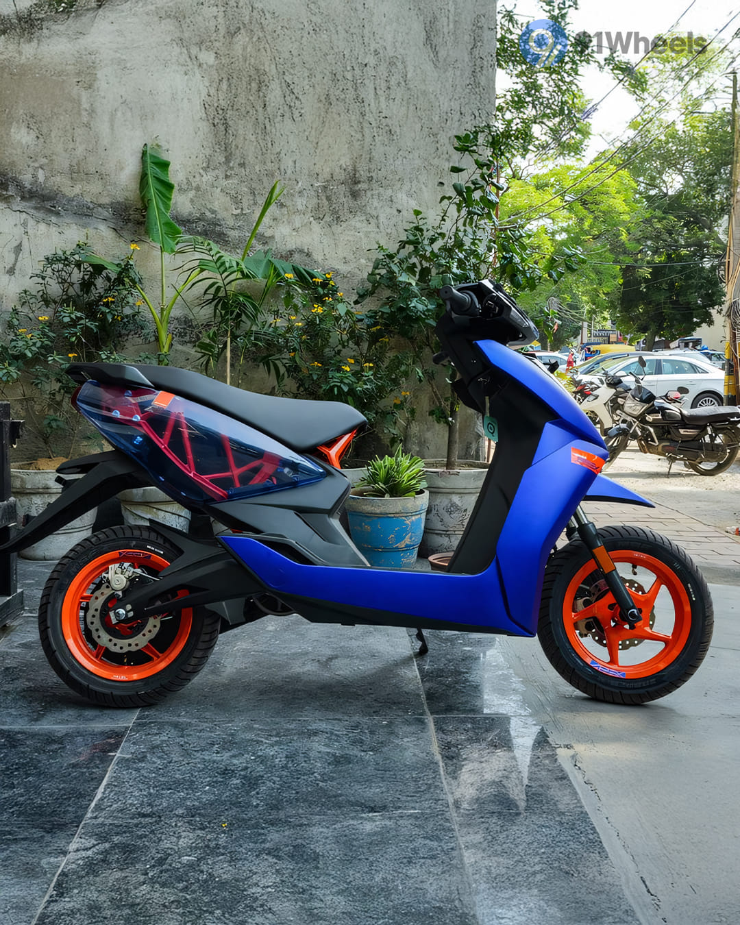 360° View Shots - 13 360° View Shots - 13