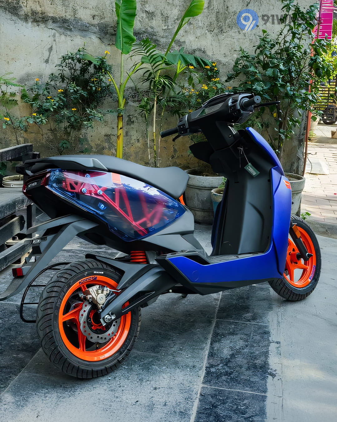 360° View Shots - 14 360° View Shots - 14