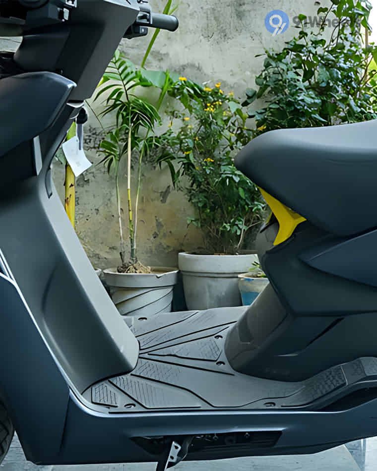 Stands & Utility - 1