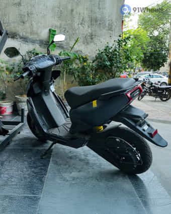 Ather 450S Left Rear Three Quarter