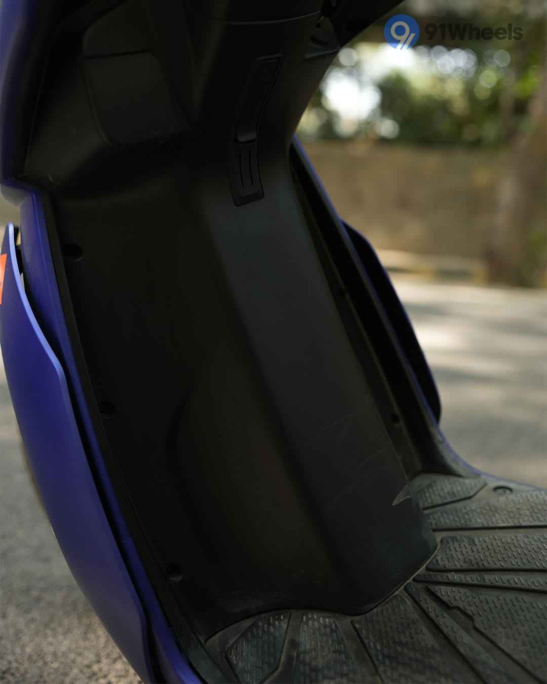 Front Body & Wheels - 5