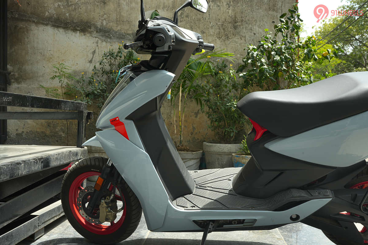 Ather 450X Left Side Body Panel
