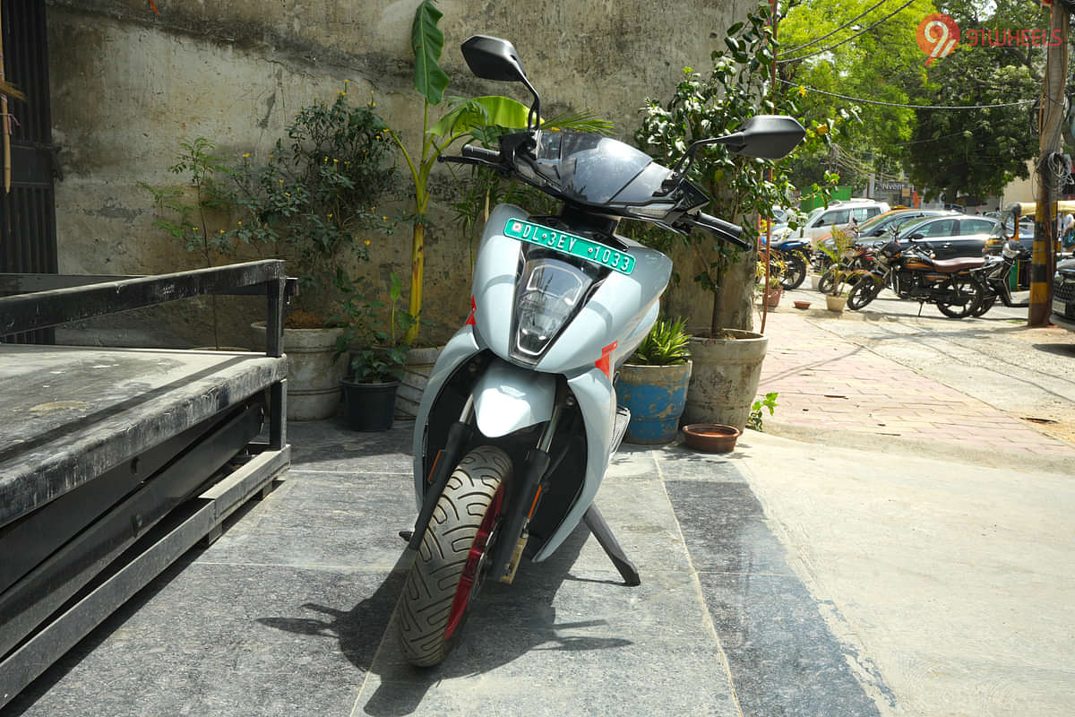 Ather 450X Front View