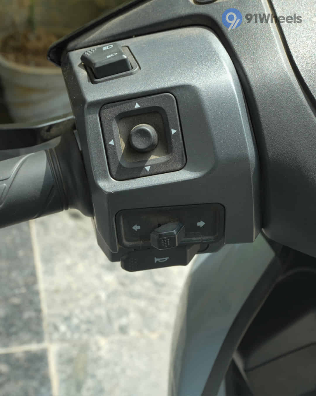 Left Side Multifunction Switchgear