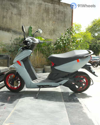 Ather 450X Left Side View Ather 450X Left Side View