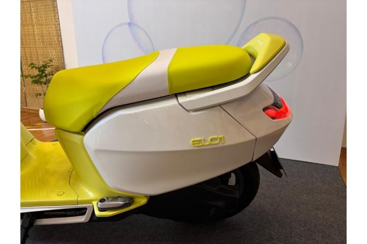 Ather EL01 Left Side Body Panel