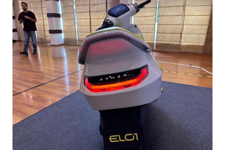 Ather EL01 Grab Rail