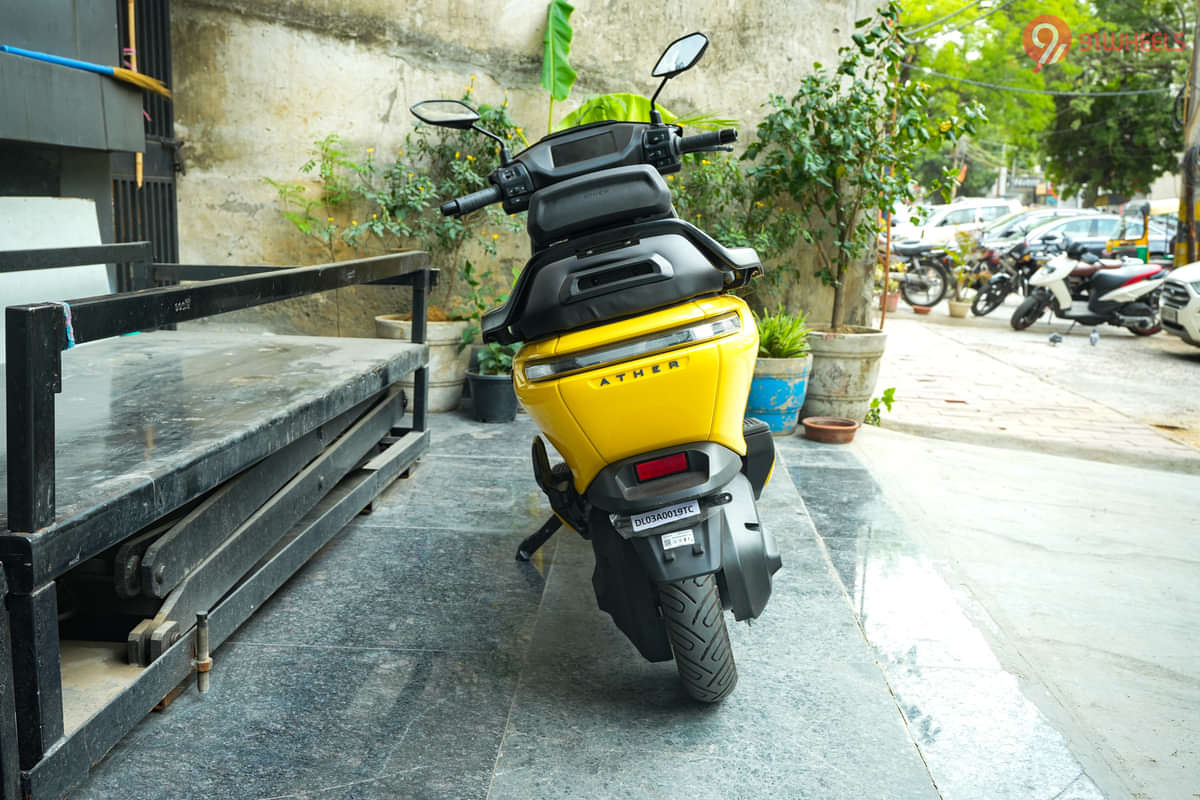 Ather Rizta Price 2025 | Scooter Images, Mileage & Colours