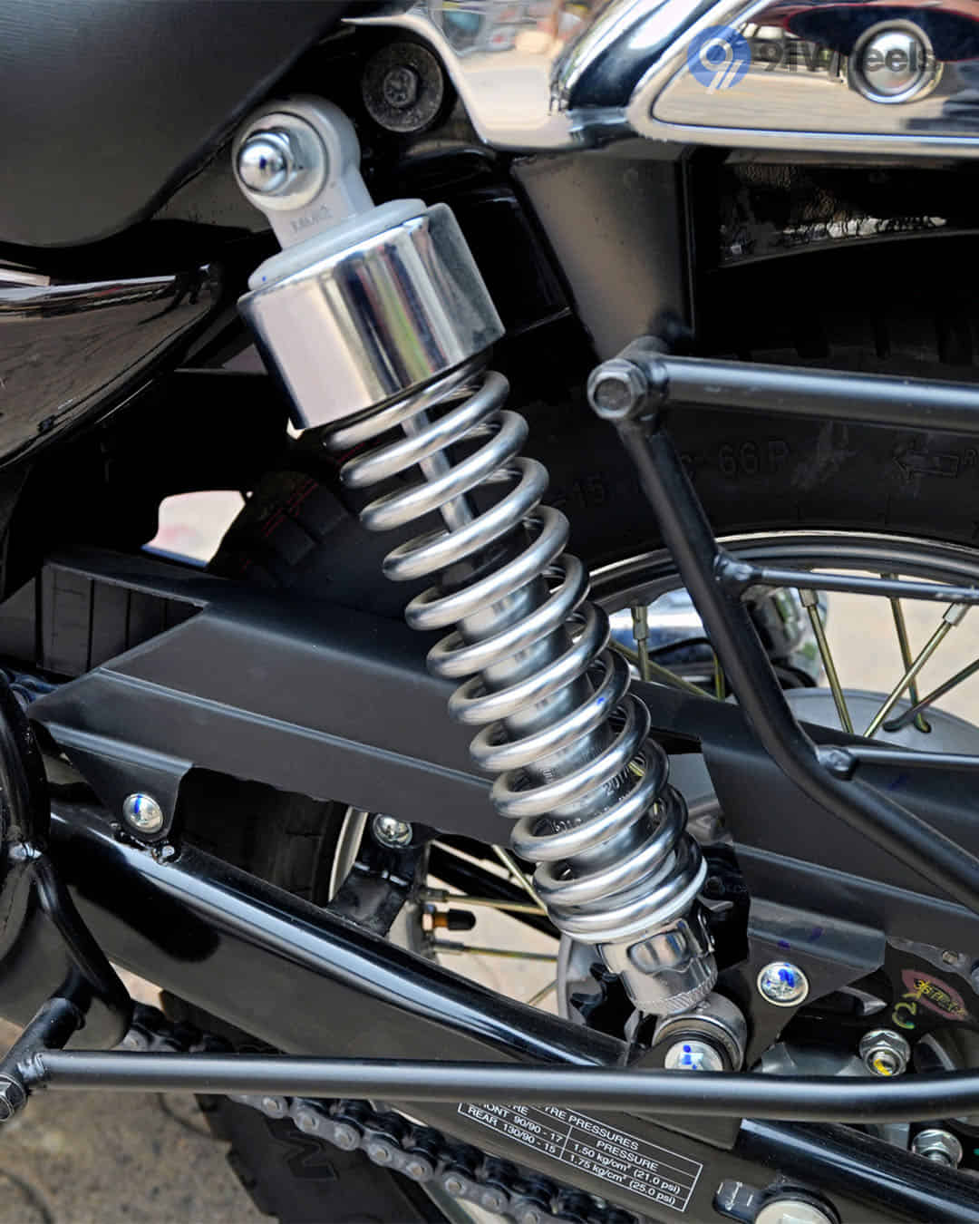 Rear Suspension Spring Preload Setting