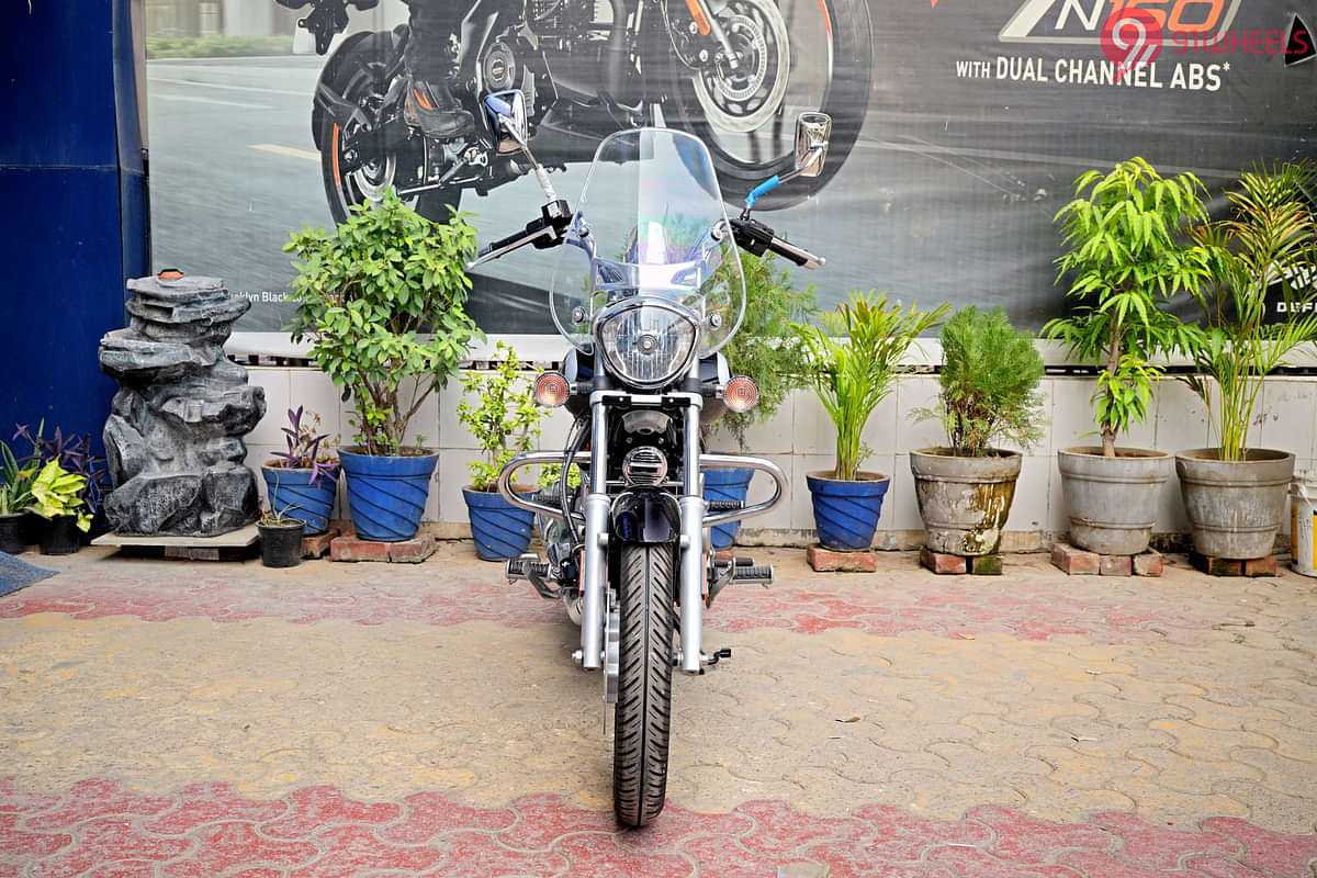 Bajaj Avenger Cruise 220 Front View