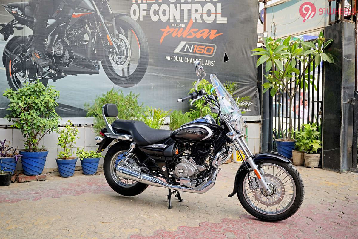 Bajaj Avenger Cruise 220 Right Front Three Quarter