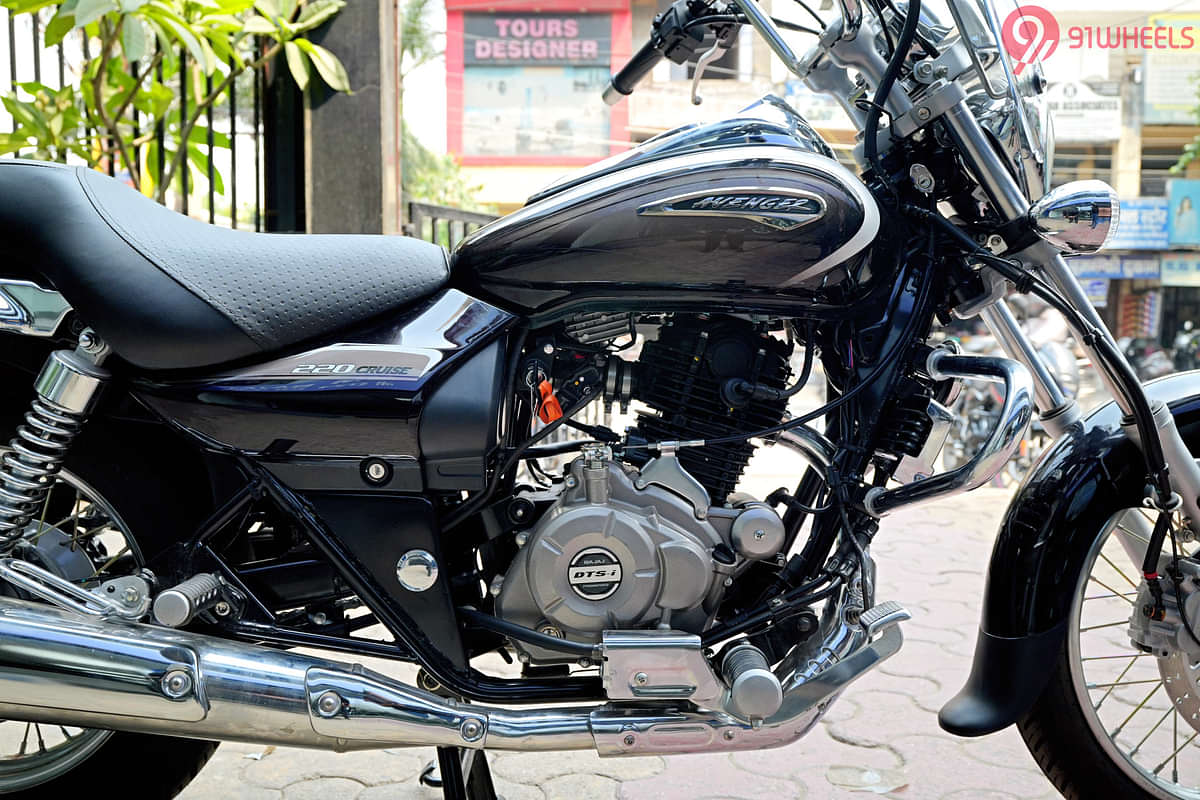 Bajaj Avenger Cruise 220 Engine From Right