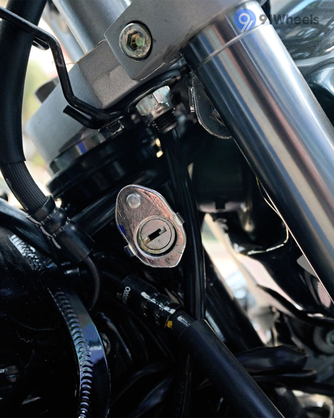 Handlebar & Console Area - 13