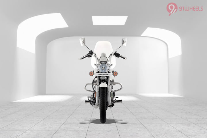 Bajaj Avenger Cruise 220 Front View