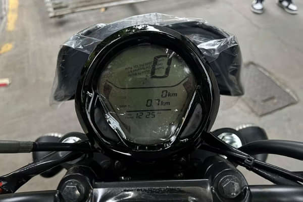 Bajaj Avenger Street 220 Speedometer Console