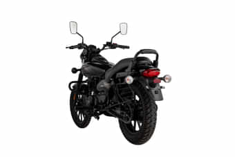 Bajaj Avenger Street 220 Left Rear Three Quarter Bajaj Avenger Street 220 Left Rear Three Quarter