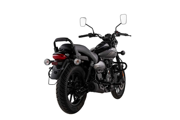 Bajaj Avenger Street 220 Right Rear Three Quarter