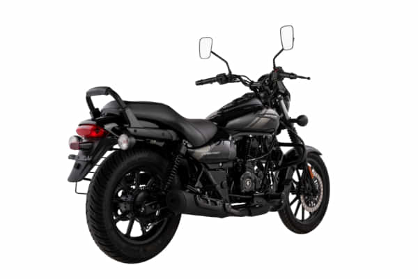 Bajaj Avenger Street 220 Right Rear Three Quarter Bajaj Avenger Street 220 Right Rear Three Quarter