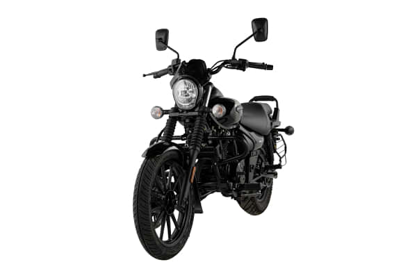 Bajaj Avenger Street 220 Left Front Three Quarter