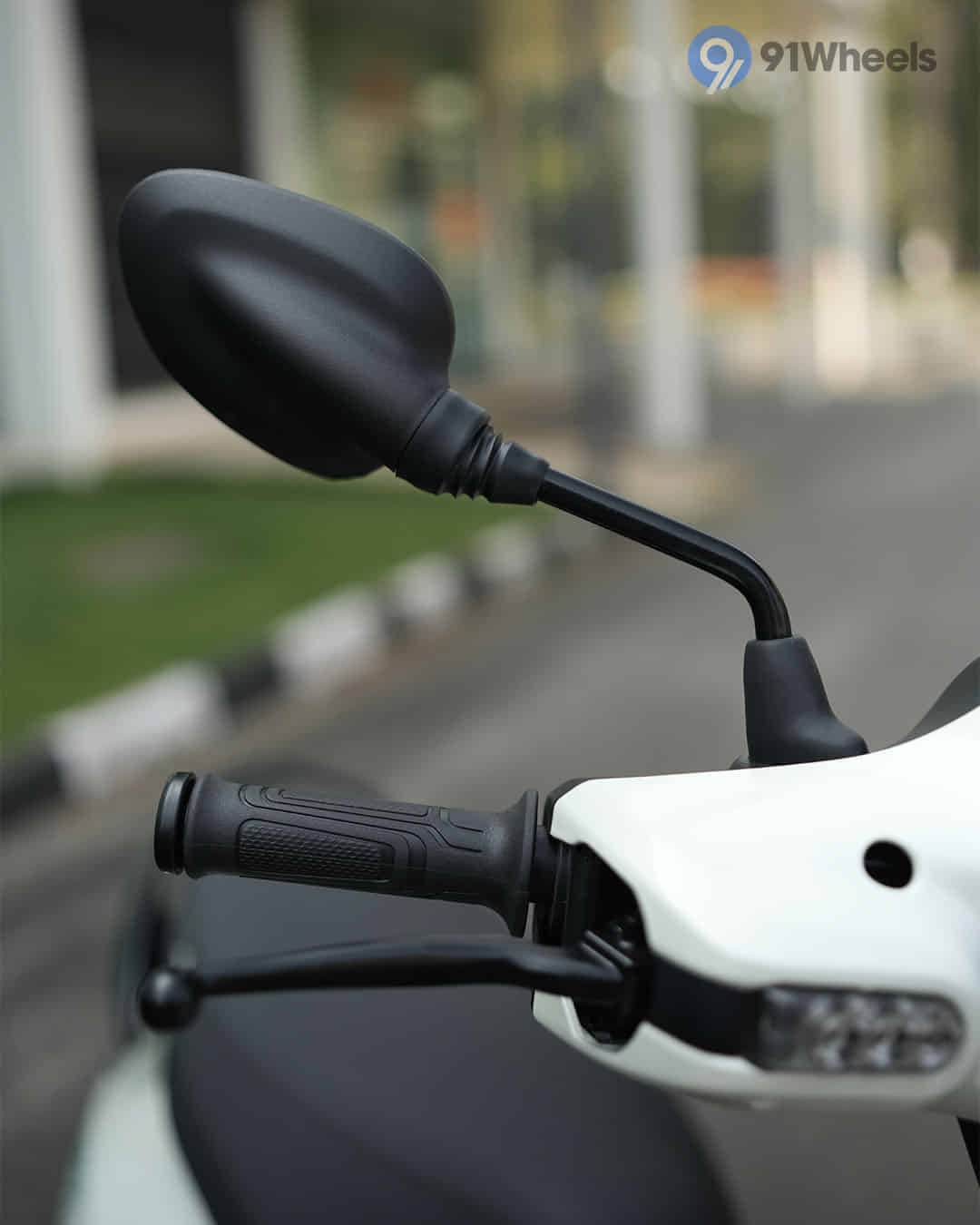 Right Side Throttle Grip Right Side Throttle Grip