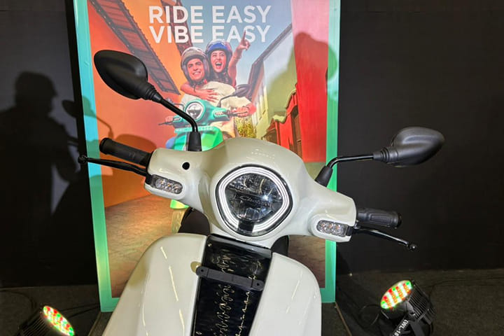 Bajaj Chetak C2501 Rear View Mirror