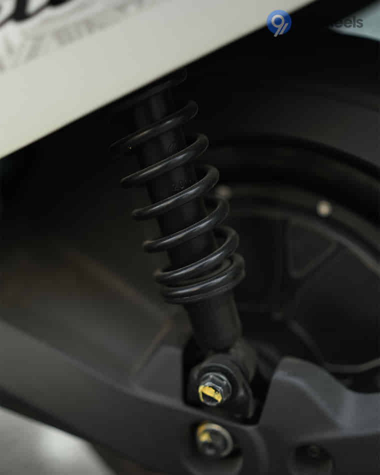 Engine & Exhaust - 1 Engine & Exhaust - 1