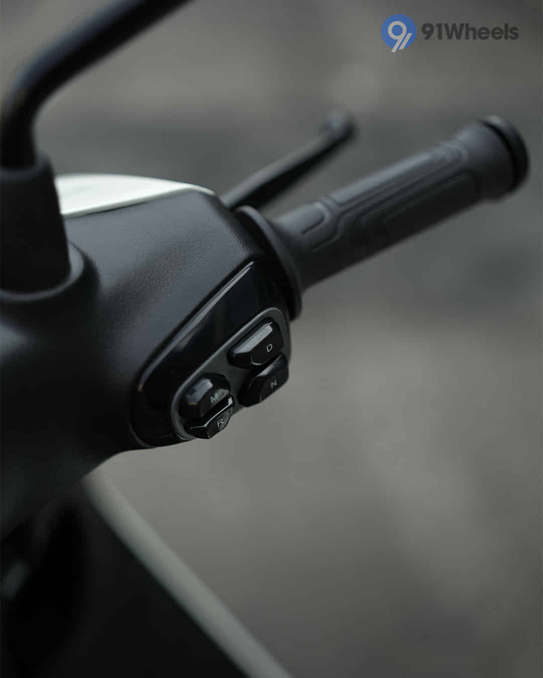 Chetak C2501 image Chetak C2501 image