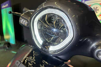 Bajaj Chetak C2501 Head Light Bajaj Chetak C2501 Head Light