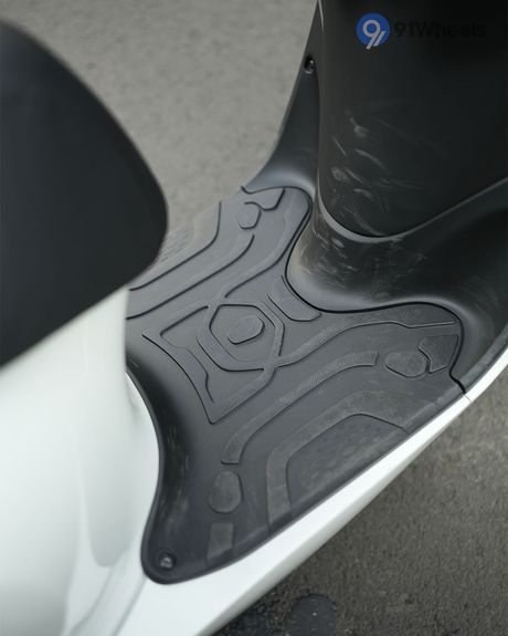 Chetak C25 Floorboard