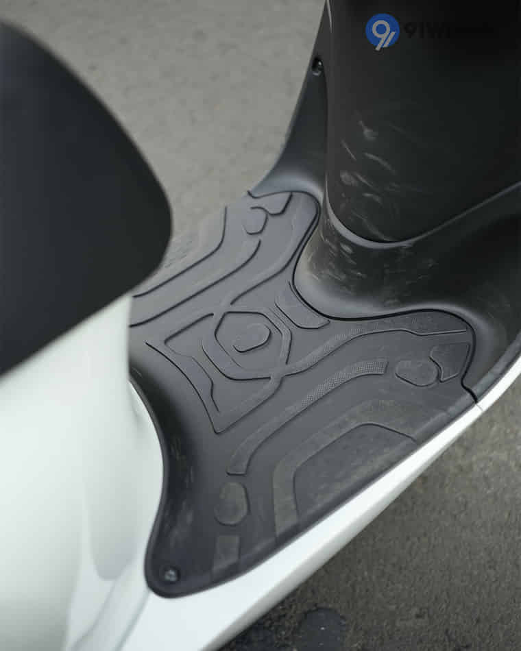 Stands & Utility - 1 Stands & Utility - 1