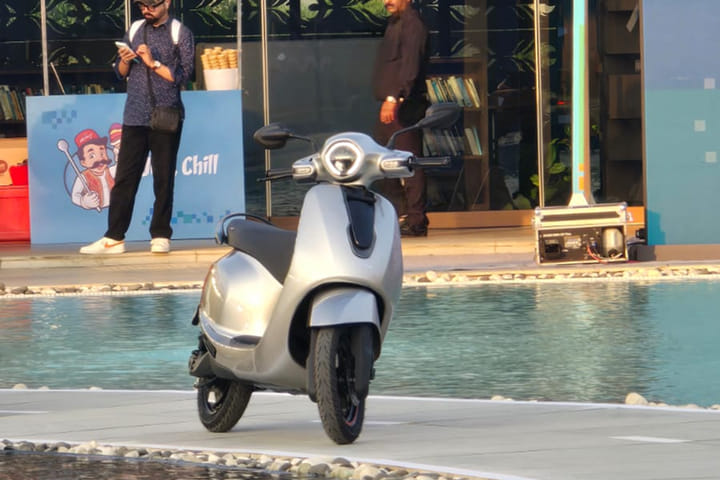 Bajaj Chetak C2501 Front Panel/Front Apron