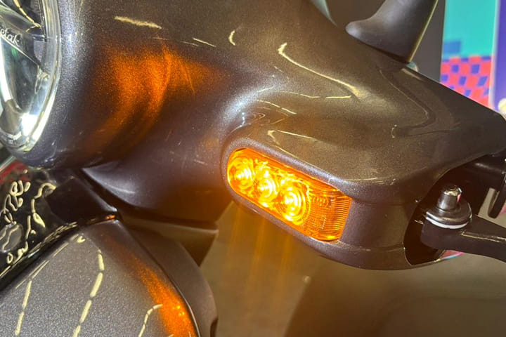 Bajaj Chetak C2501 Front Turn Indicators