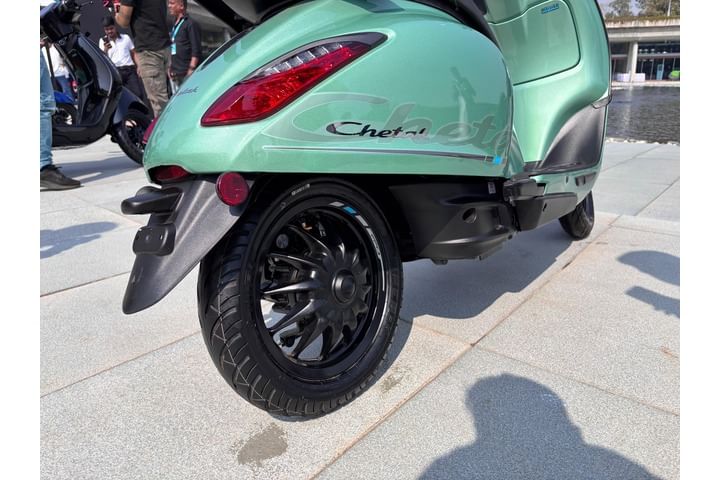 Bajaj Chetak Rear Mudguard