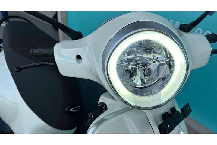 Bajaj Chetak Head Light