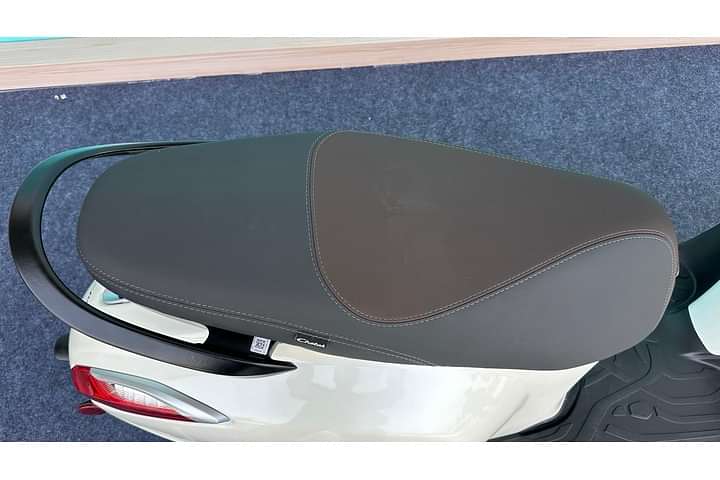 Bajaj Chetak Seat