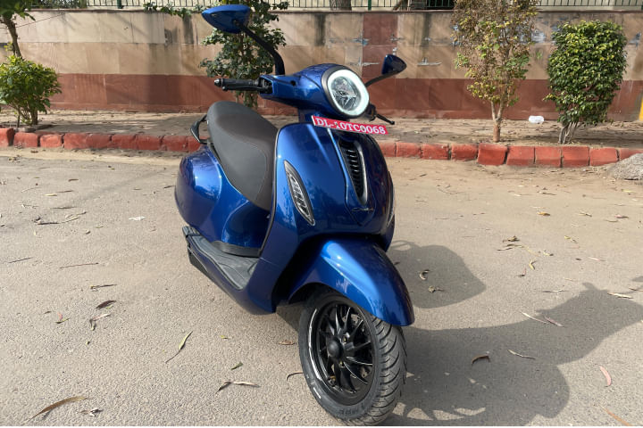Bajaj Chetak Right Front Three Quarter