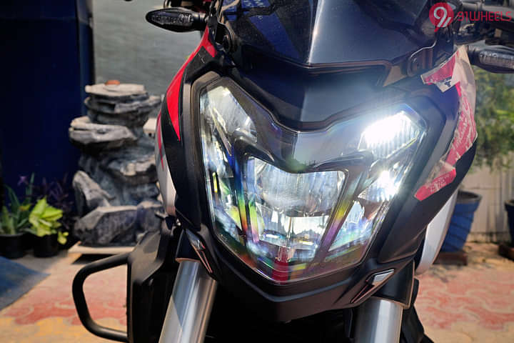 Bajaj Dominar 250 Daytime Running Lamp